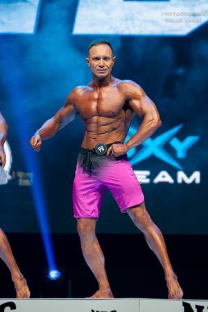MEN'S PHYSIQUE МАСТЕРА +40